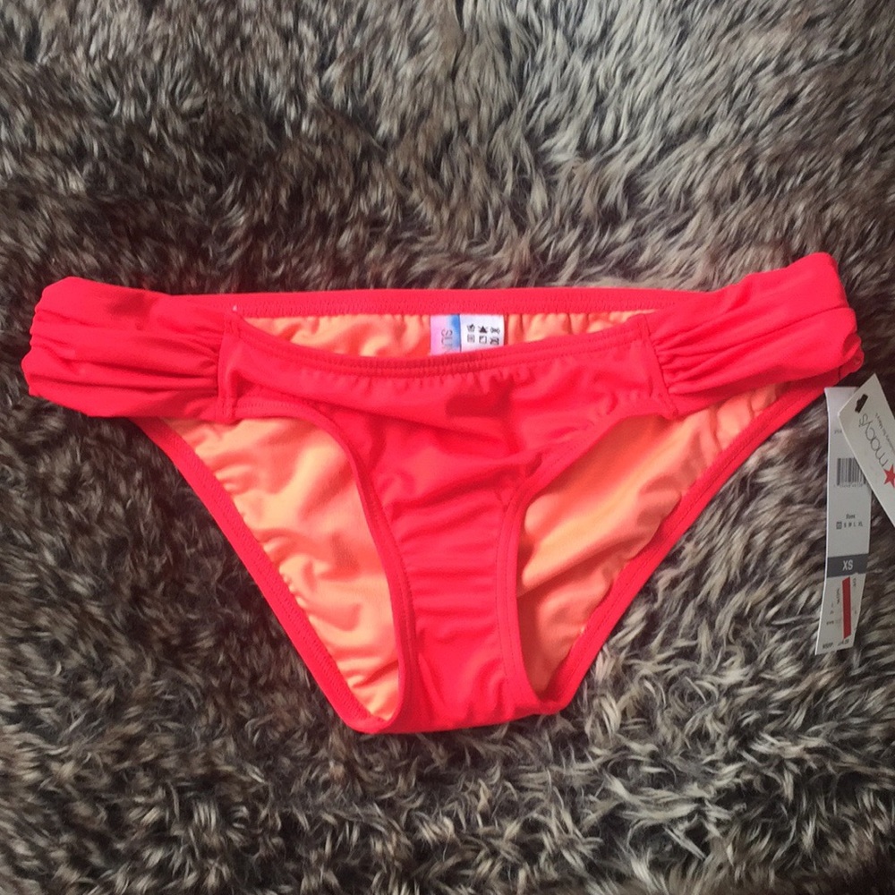 Cute patterned bikini bottom
